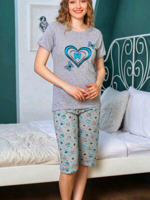 Pijama din bumbac ,   tricou GRI cu imprimeu  INIMA si pantalon treisfert ,  Cod PFRV366