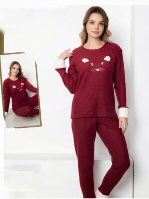 Pijamale din molton pentru dame,  GROASE- BLUZA VISINIU cu imprimeu si pantalon  LUNG ,  Cod produs PFR410