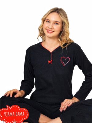 Pijamale din molton ...