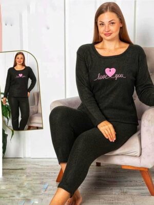 Pijamale din molton pentru dame, MARIMI MARI GROASE- BLUZA NEGRU cu imprimeu INIMA  si pantalon  LUNG ,  Cod produs- PFRM 505
